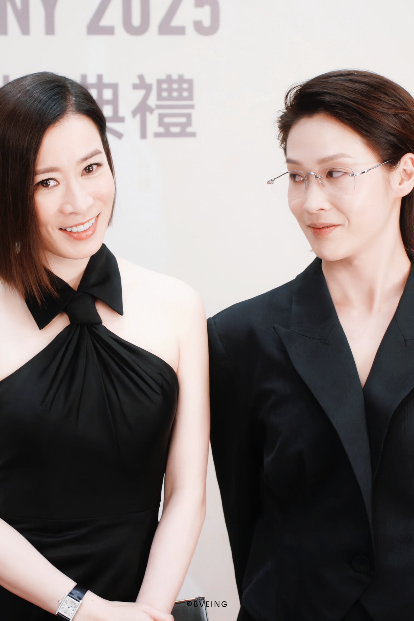 ▸ 截修18p  “影视剧不要过于黑化女性间的关系，女性很多时候非常擅长合作、共