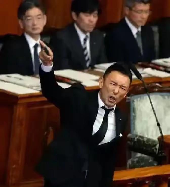 日本近期很不安分，竟与菲狼狈为奸“结伙”打劫，中国绝不惯着，海警东海强硬执法寸土
