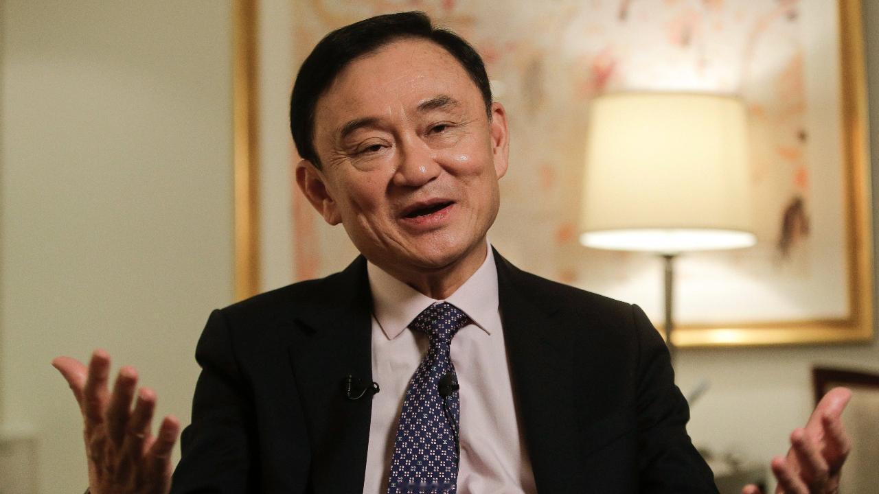 泰国前总理他信在5月11日假释出狱了。他现年76岁，2001年开始当总理，200