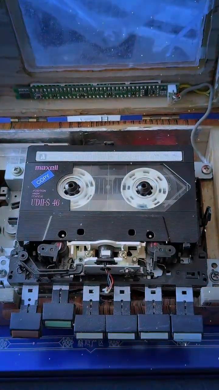 钞票一抓一大把。