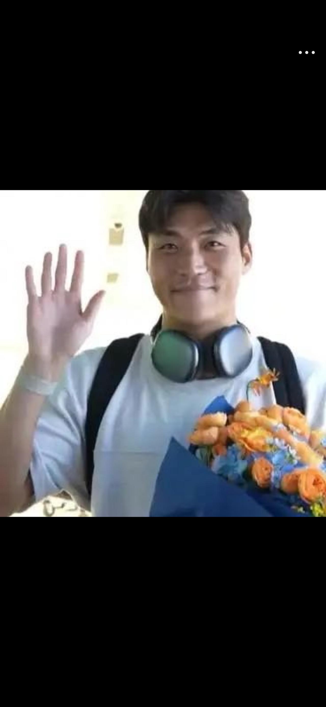 标题：万众期待！世界杯中超独苗正式回归浙江队，杭州球迷终于等到了



整个中超