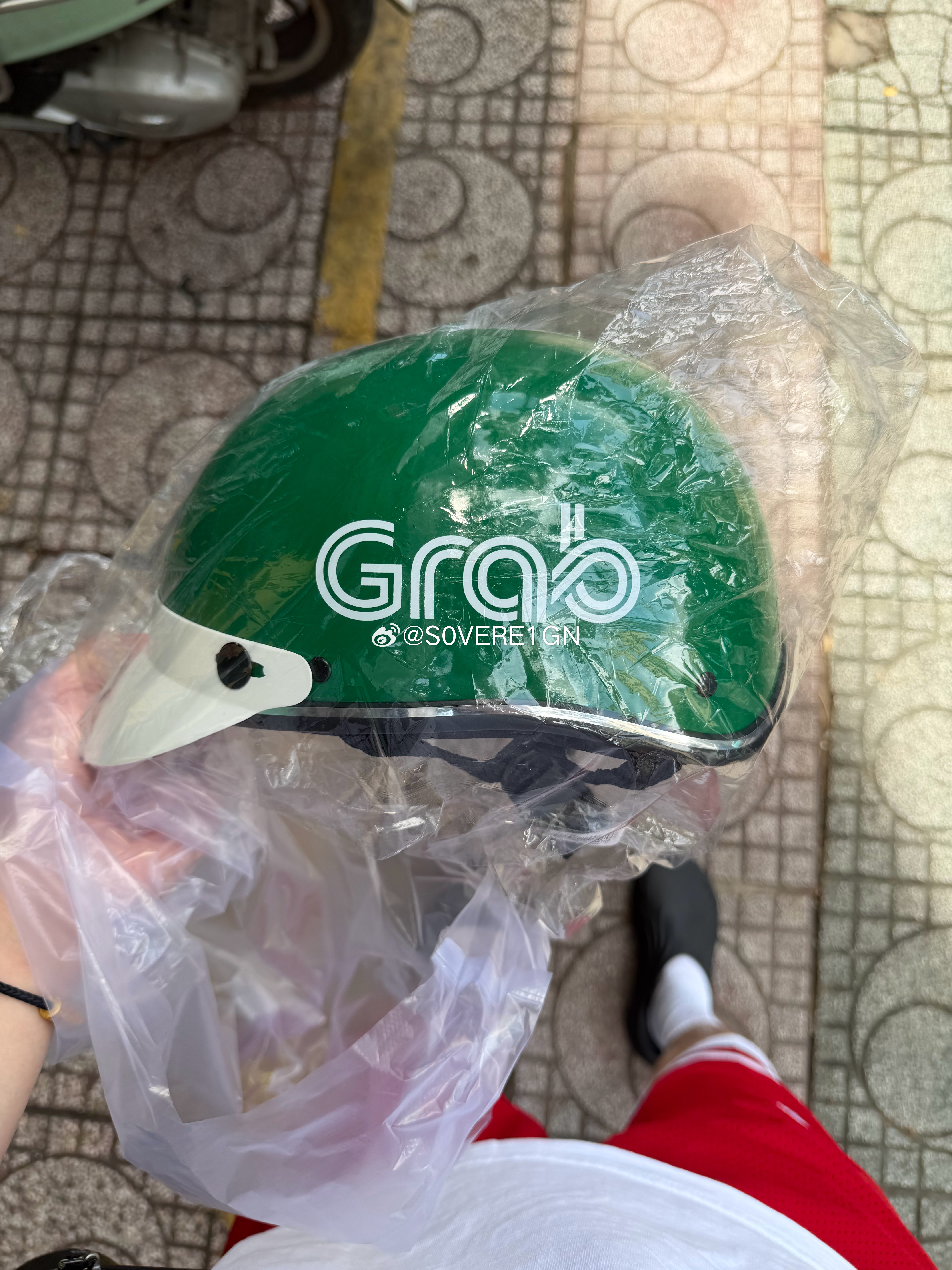 目前在越南吃到0个榴莲，在小某书上搜榴莲一条街特意打车过去，结果到了一个榴莲影也