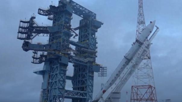 11月25日下午俄罗斯普列谢茨克发射场突然响起震天轰鸣，莫斯科时间16时42分一