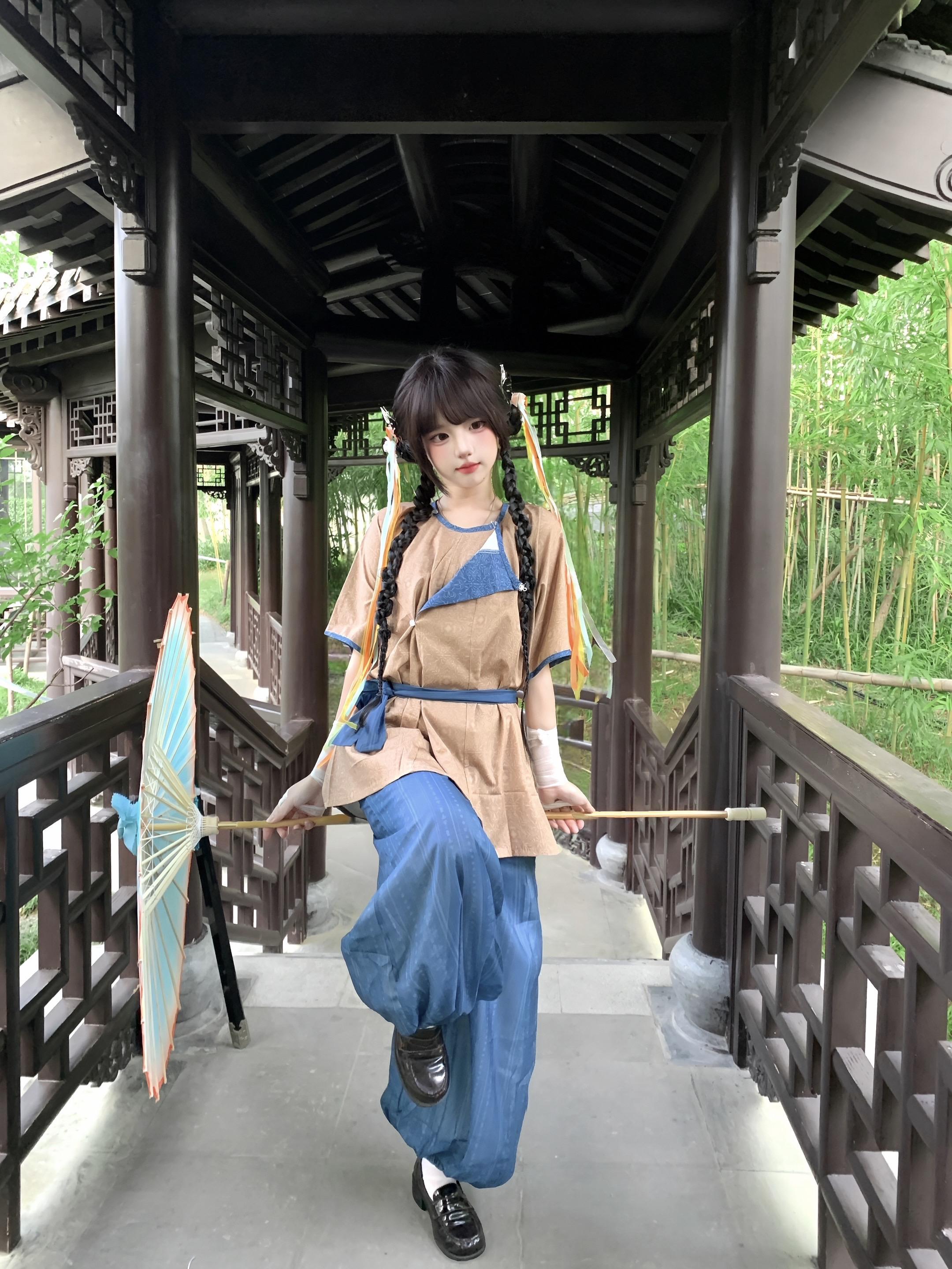“听说师傅新收了一个小道童…”圆领袍的少年感真的好强！！