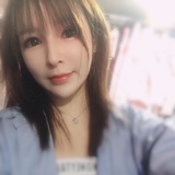 沈滢热逛体育