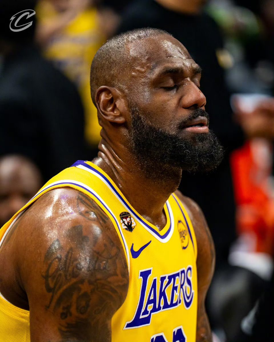 东契奇29+5+6詹姆斯低迷！湖人30分大败骑士！！！湖人客场99-129不敌骑