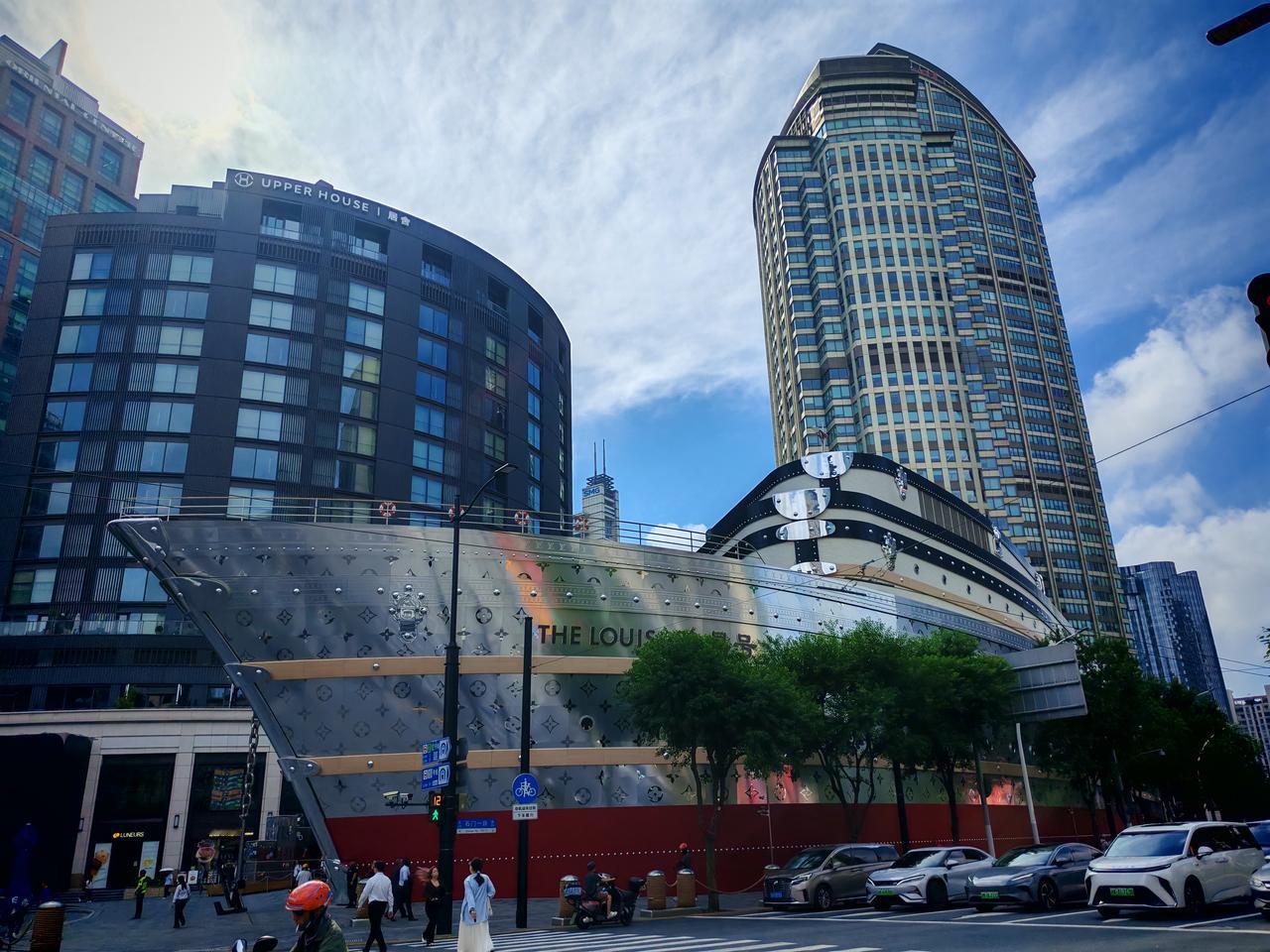 上海科技馆不只是展品陈列的场馆，更是把科技是第一生产力具象化的科普阵地。必打卡科