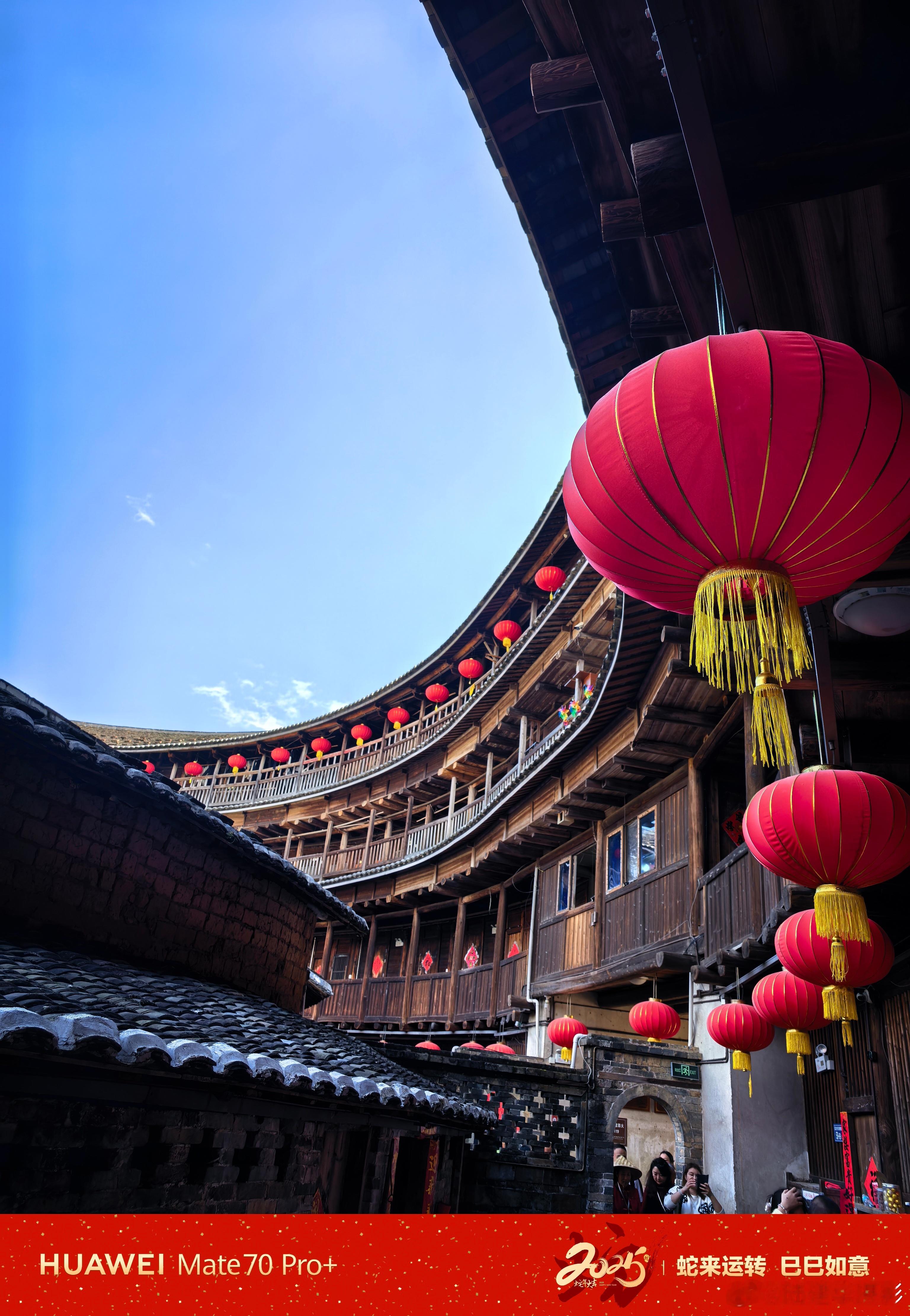 福建龙岩永定土楼，晚安。 