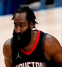 哈登没冠军戒指，就不是历史级后卫了？这说法真站不住脚！

他火箭巅峰那几年，可不