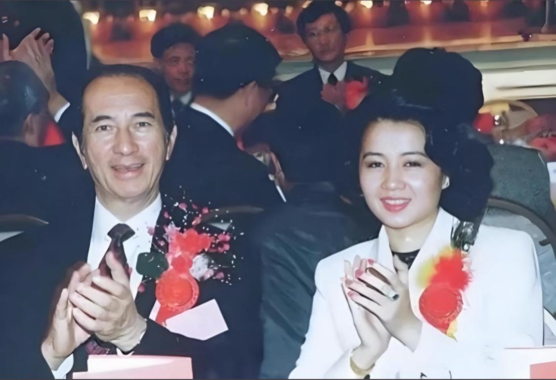 年轻时的四太