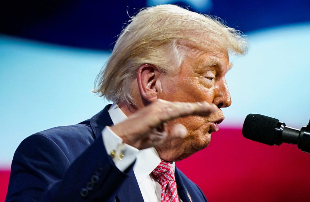 全美3000城数十万人上街反对特朗普

数以十万计示威群众今天走上街头，在全美超