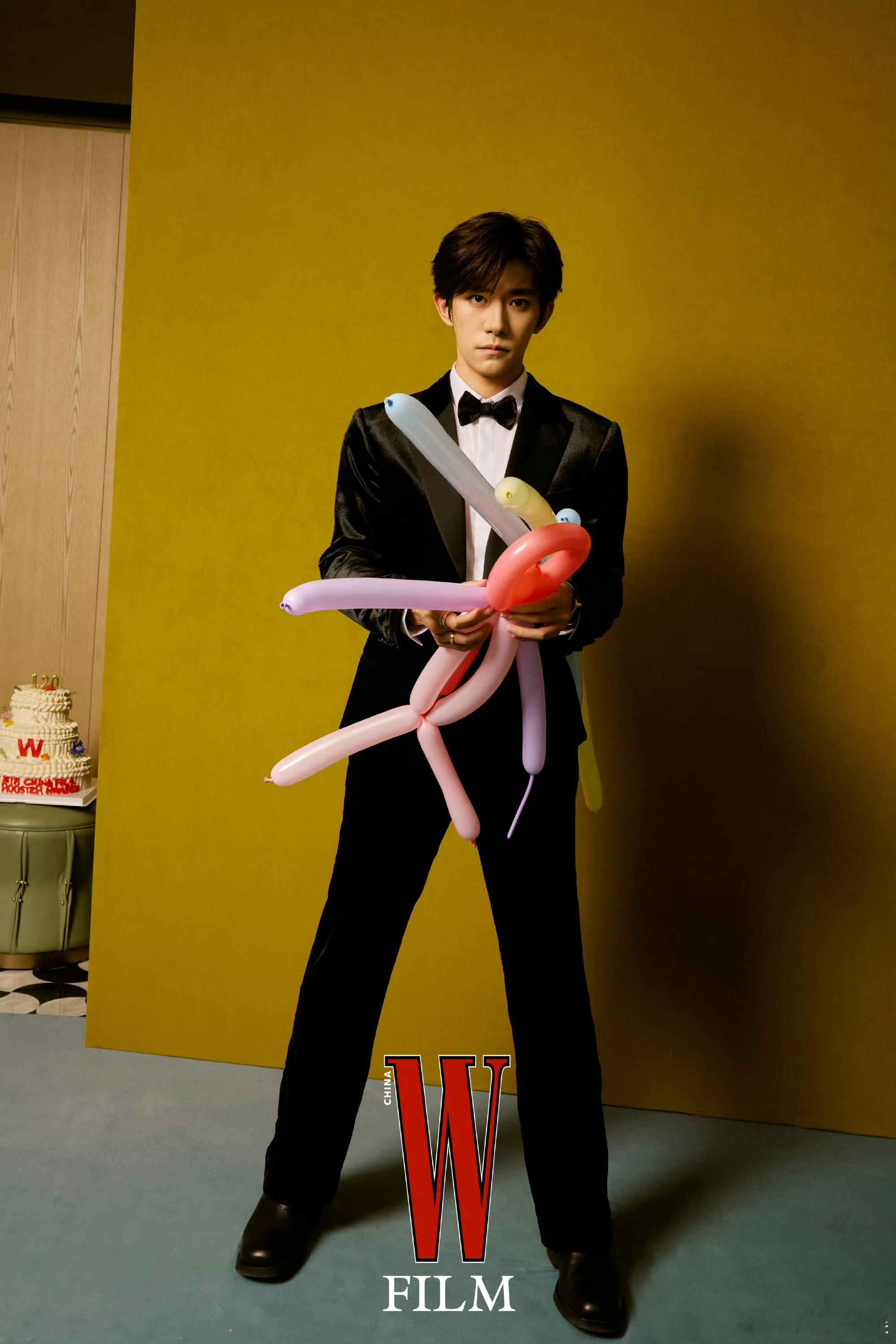 w中文版拍的易烊千玺，金鸡奖大片，可以可以 