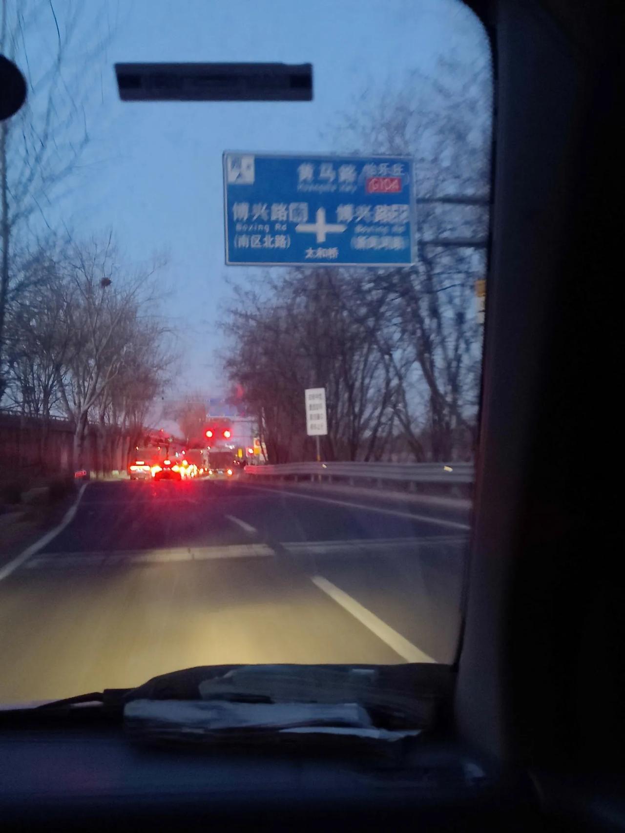 今天挣了170,为了女儿再累也不怕
今天找了个插邮票纪念品之类的临时工作，昨天晚