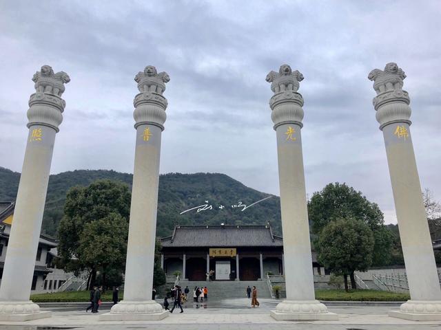 一座中国寺庙竟然用印度人来命名？全国独一无二，就在浙江宁波市？

“阿育王寺”位