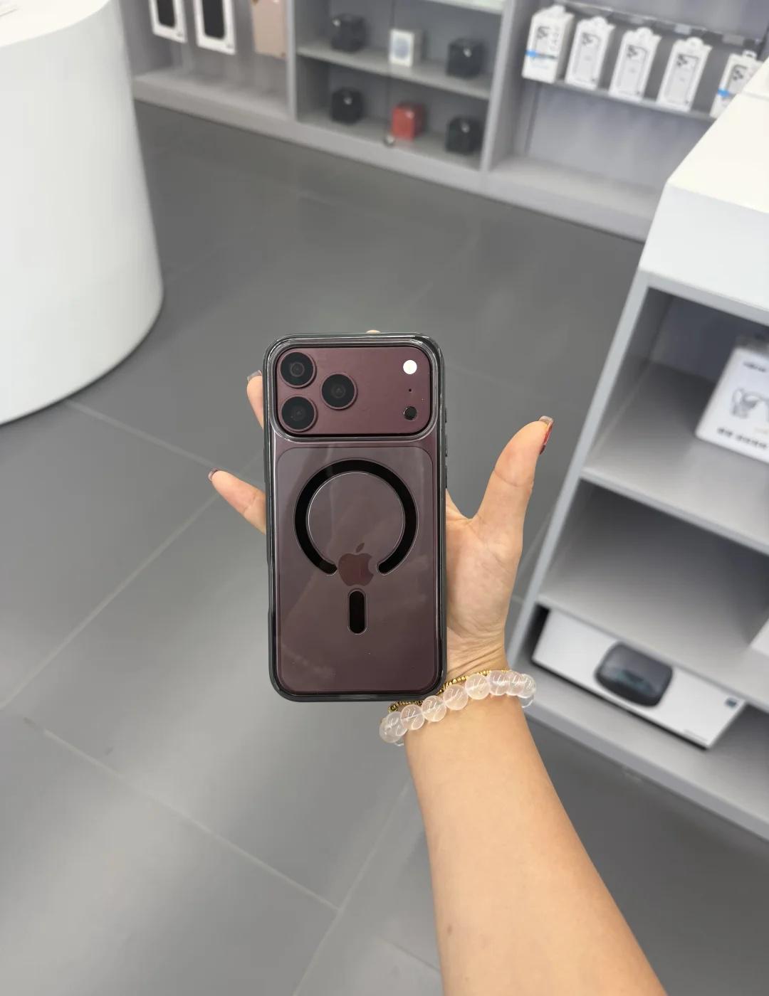 哪个颜色会是主色呢
手机分享
