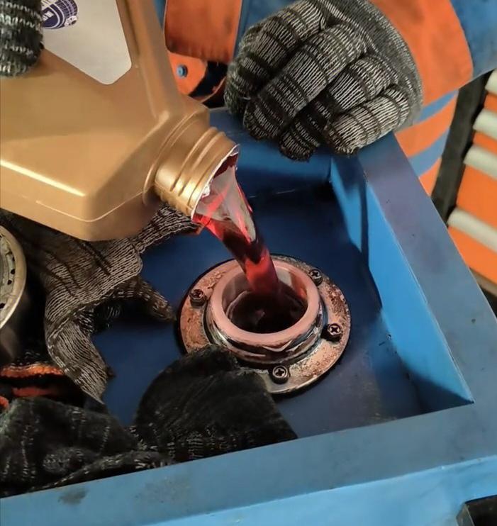 车开跑到4~6万公里的时候 这四个地方一定要注意
车跑到4~6万公里的时候，这四