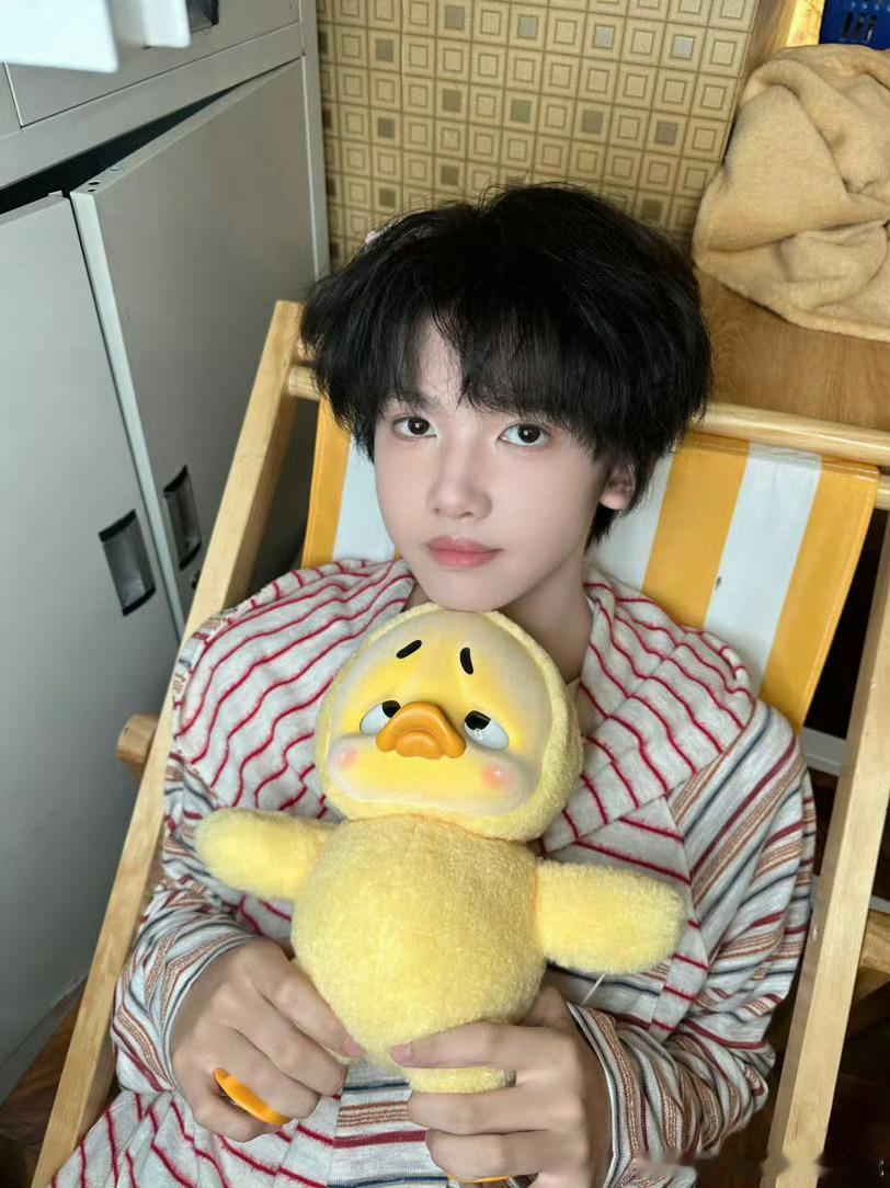 张奕然16岁周边上线提前祝张奕然生日快乐了[haha][haha] 张奕然[超话