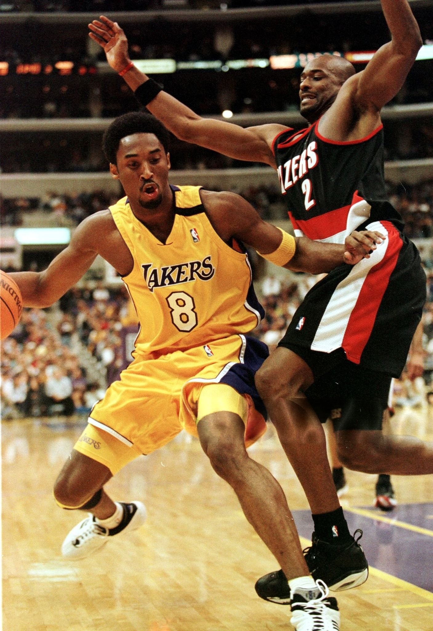 Kobe Bryant KB8 3科比