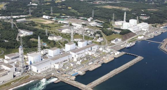 当地时间12月4日，日本东京电力公司开始第17次向海洋排放福岛第一核电站事故产生