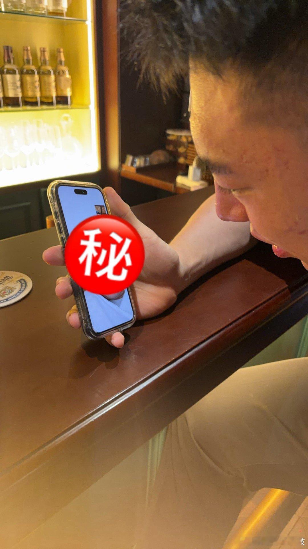 有人喝酒emo有人喝酒暴躁吵架 我和程哥一喝酒怎么像两个卧龙凤雏哈哈哈哈哈哈哈哈