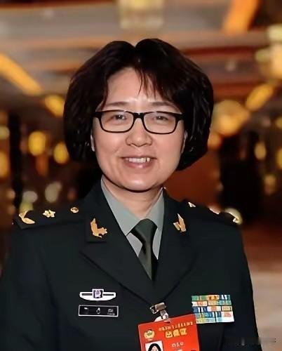 肾脏病领域拓荒人刘志红
 
中国工程院院士，国家肾脏疾病临床医学研究中心主任，主