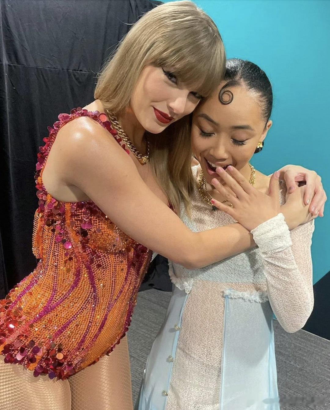 #虾米音乐节到底有谁在啊#Taylor Swift英国巡演的暖场嘉宾Griff来