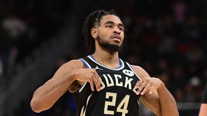 雄鹿裁掉托马斯，真没有CBA球队考虑一下吗？ 