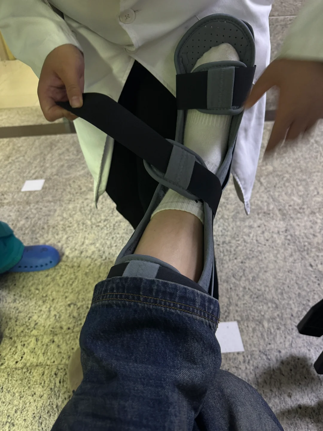 太白这段时间为了救一只狗狗心力交瘁