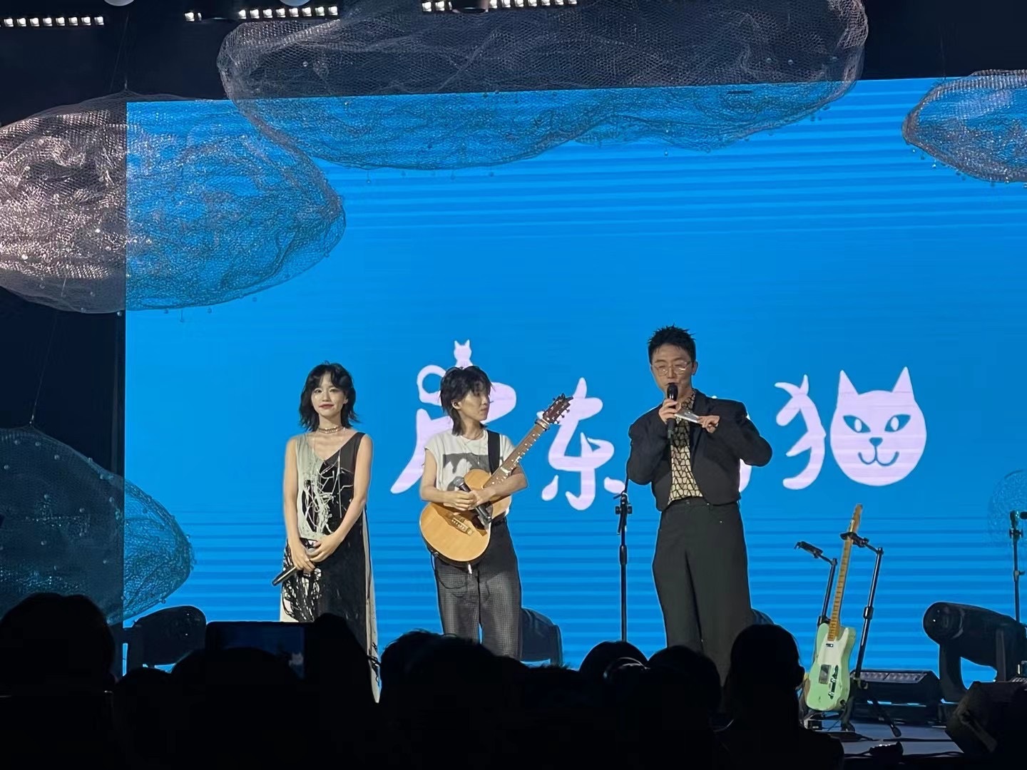 房东的猫新专辑《世界/青年》首唱会 期待更好 ​​​