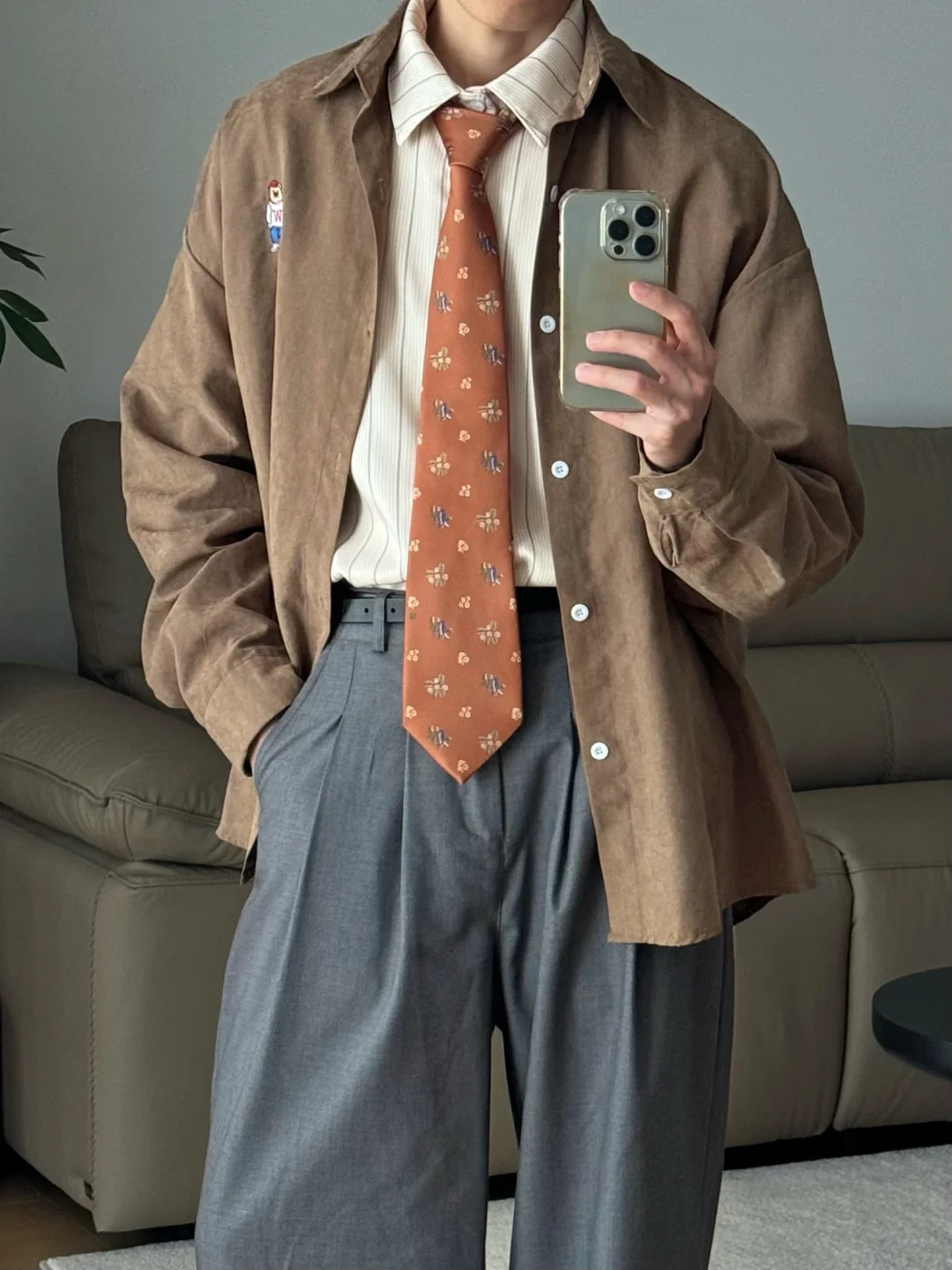 30岁中登复古通勤穿搭