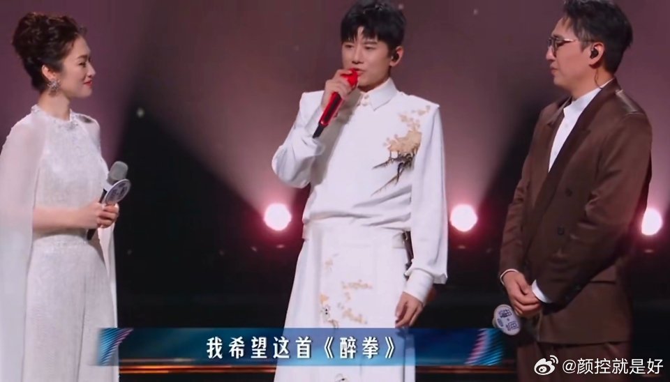 成龙求张杰以后别唱他的歌原来成龙还有喝？《醉拳》？？？我好像没有听过成龙唱的版本