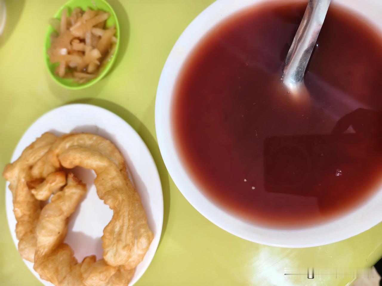 秋日生活打卡季 山西偏关猫姐溜达来到了五台县，汽车站附近的早餐店那是：：物美价廉