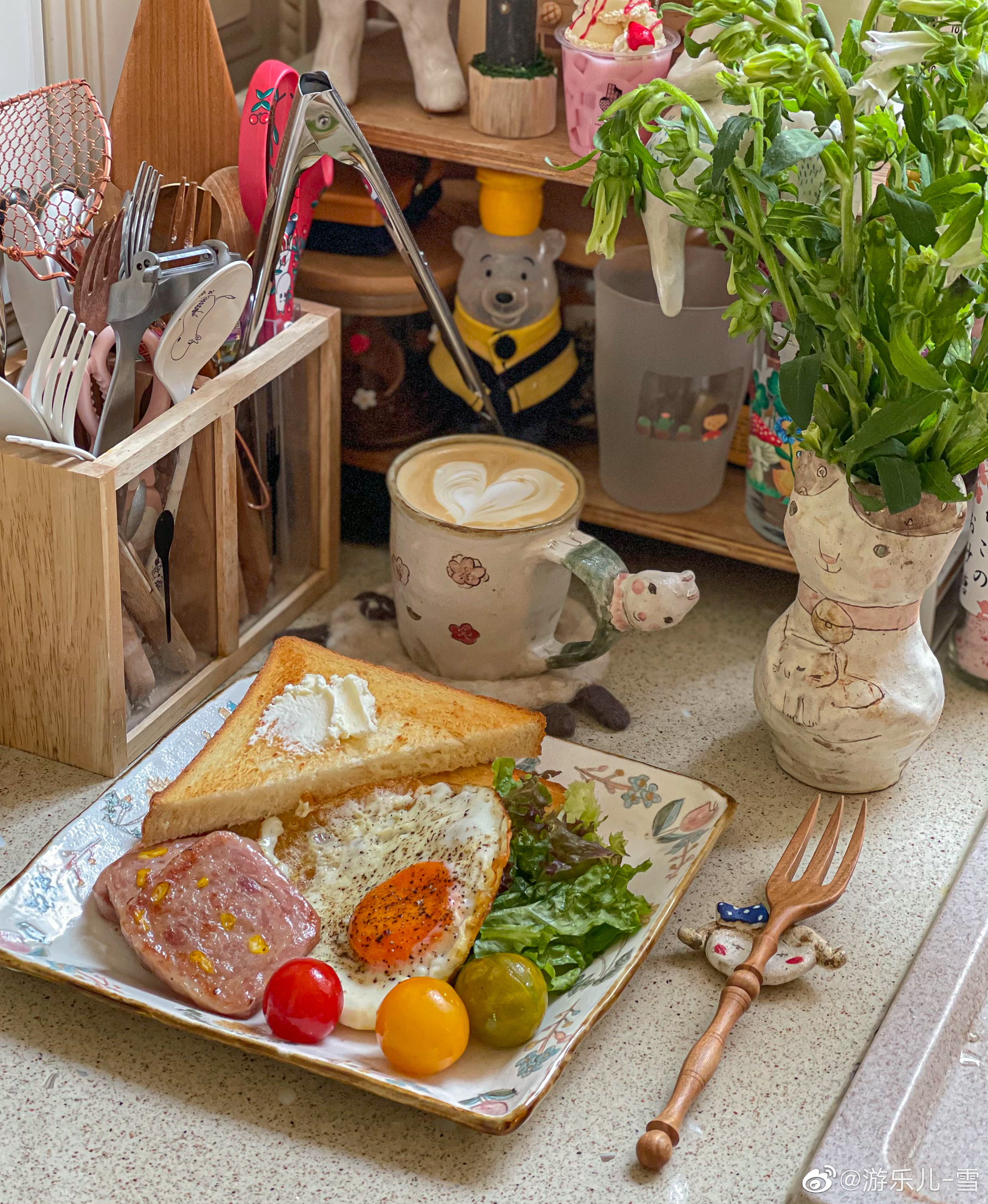 谢谢姐妹们关心，乔乔不严重。医生说连消炎药都不用吃，现在就是要化痰，我今天听着感