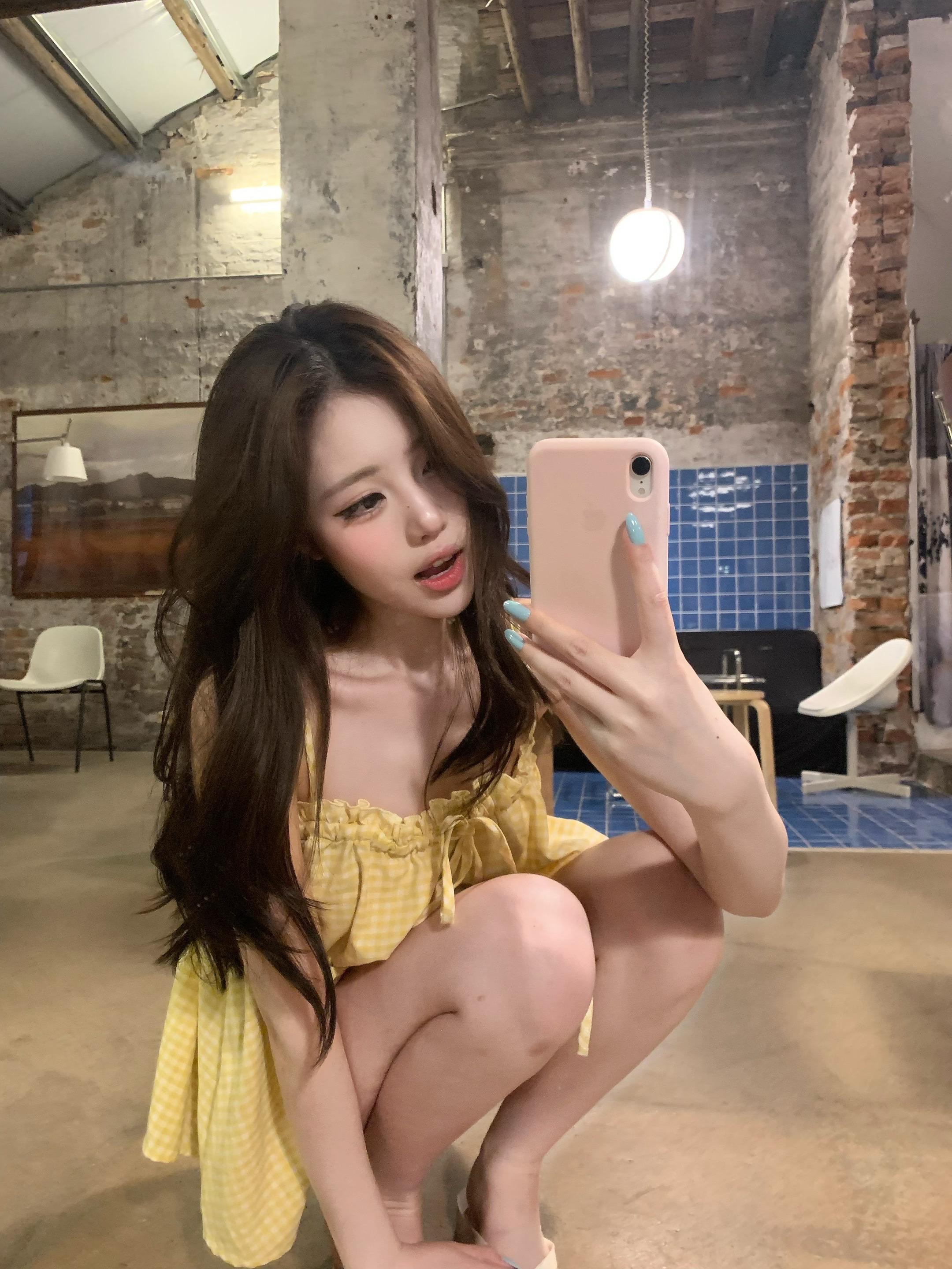 一只小黄鸭