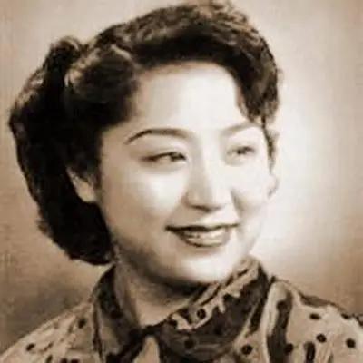 1948年，一个19岁的姑娘只打算在台湾唱一个月的戏，结果这一住，就是她的一辈子