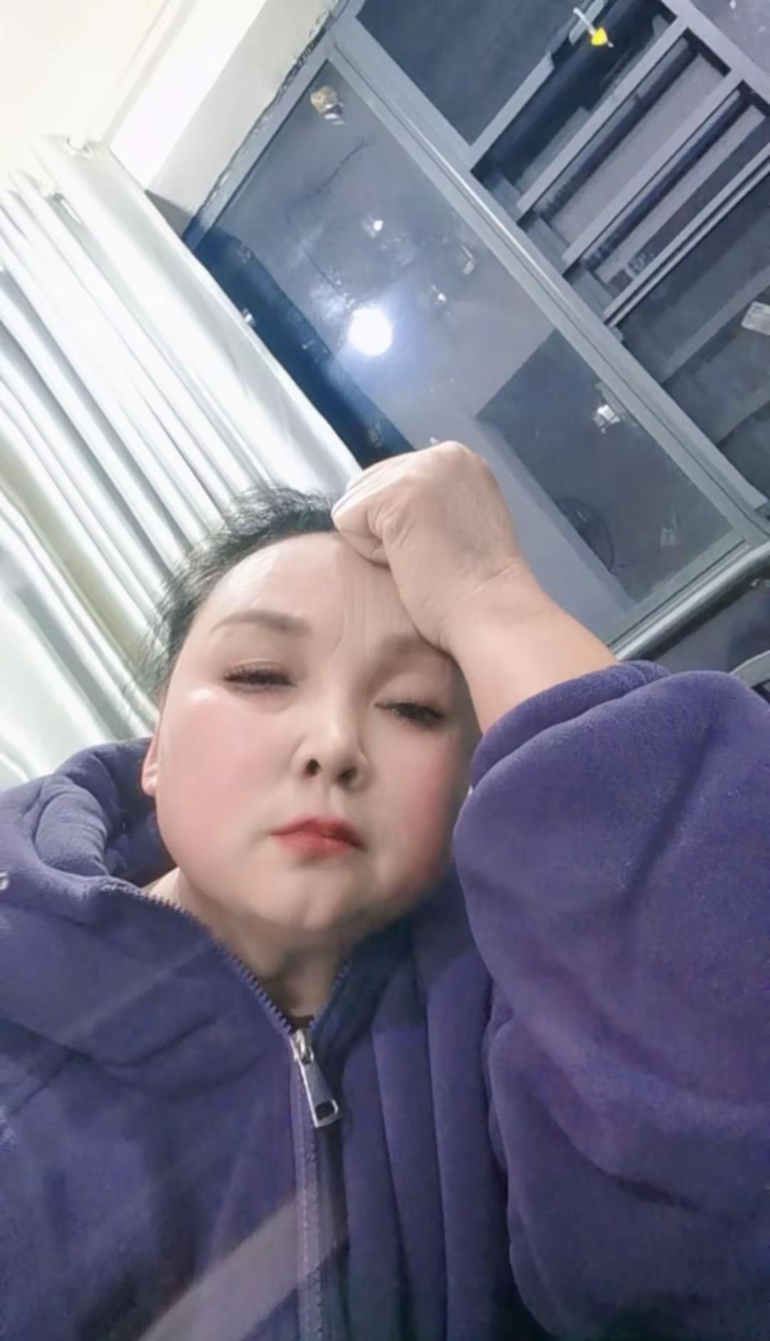 小酌一杯，去去烦恼！