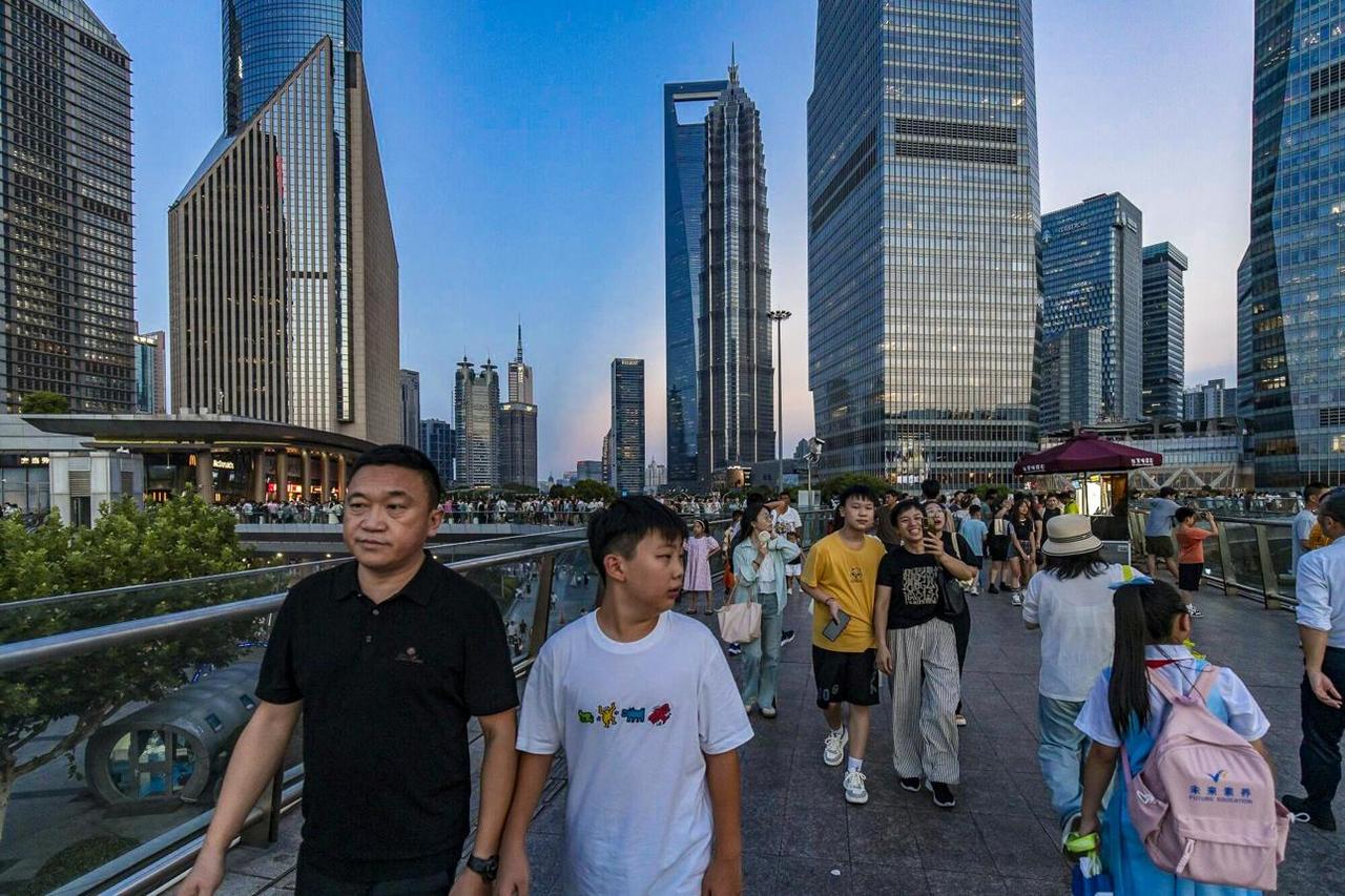 复旦教授一句话戳中多少人的痛点！为什么越来越多人赚到钱后反而更焦虑？难道我们追求