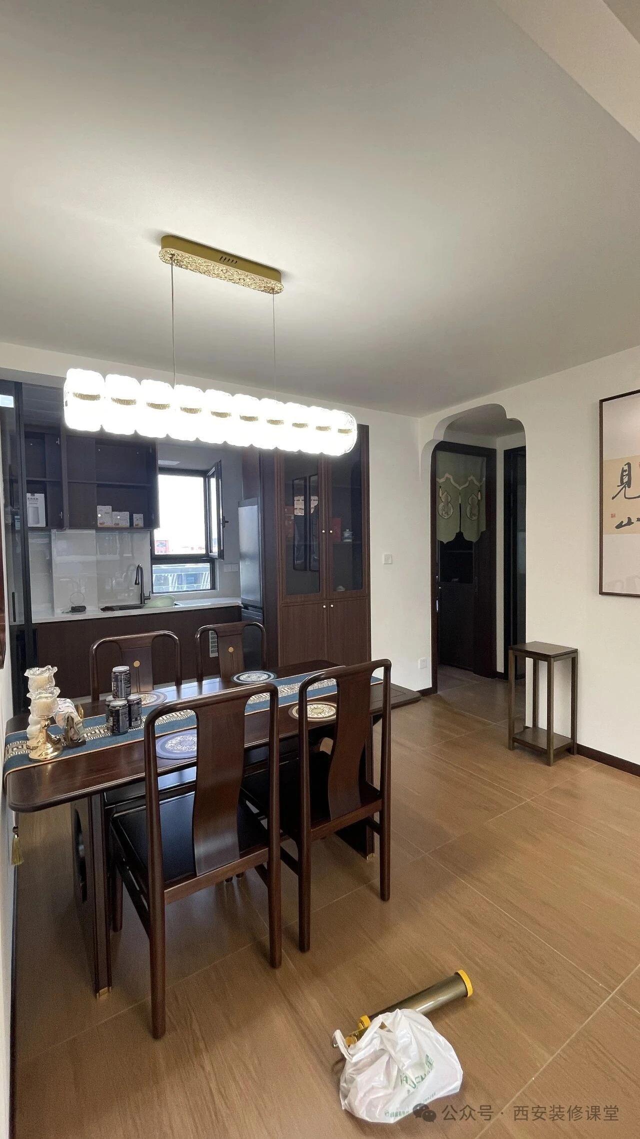 170m²顶跃+露台，两孩新中式风格！2.18
🏠面积：170㎡顶跃，两孩家庭