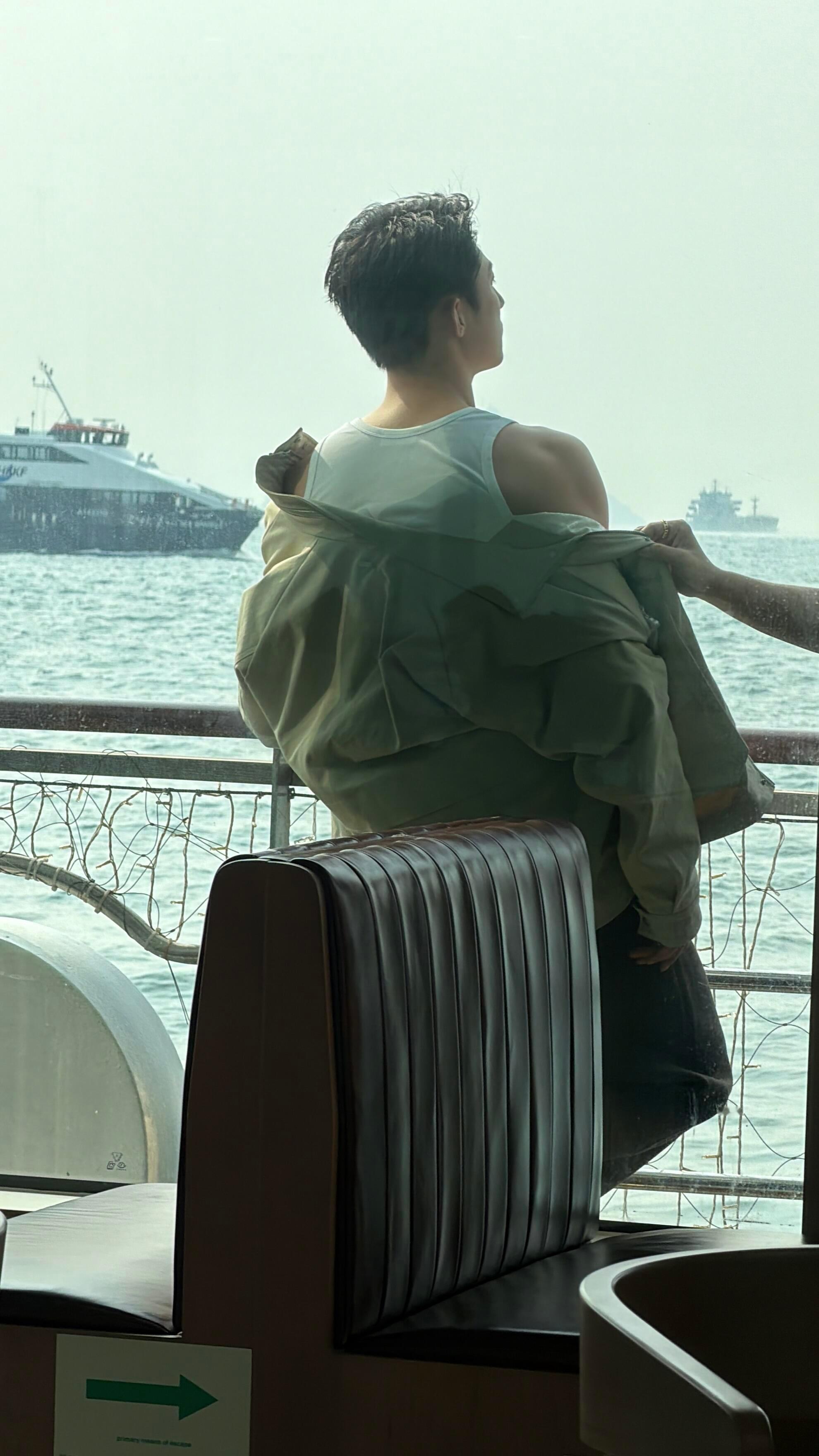 感受一些内娱纯种Daddy，内娱父神，内娱顶级Alpha的肌肉线条美感！那只手，