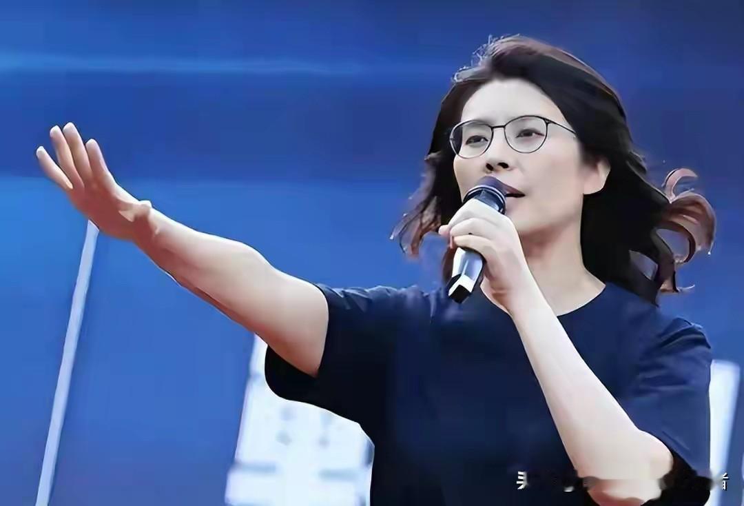 日本政客高市早苗扯出涉台的荒谬言论，郑丽文直接用“一言兴邦，一言丧邦”怼了回去，