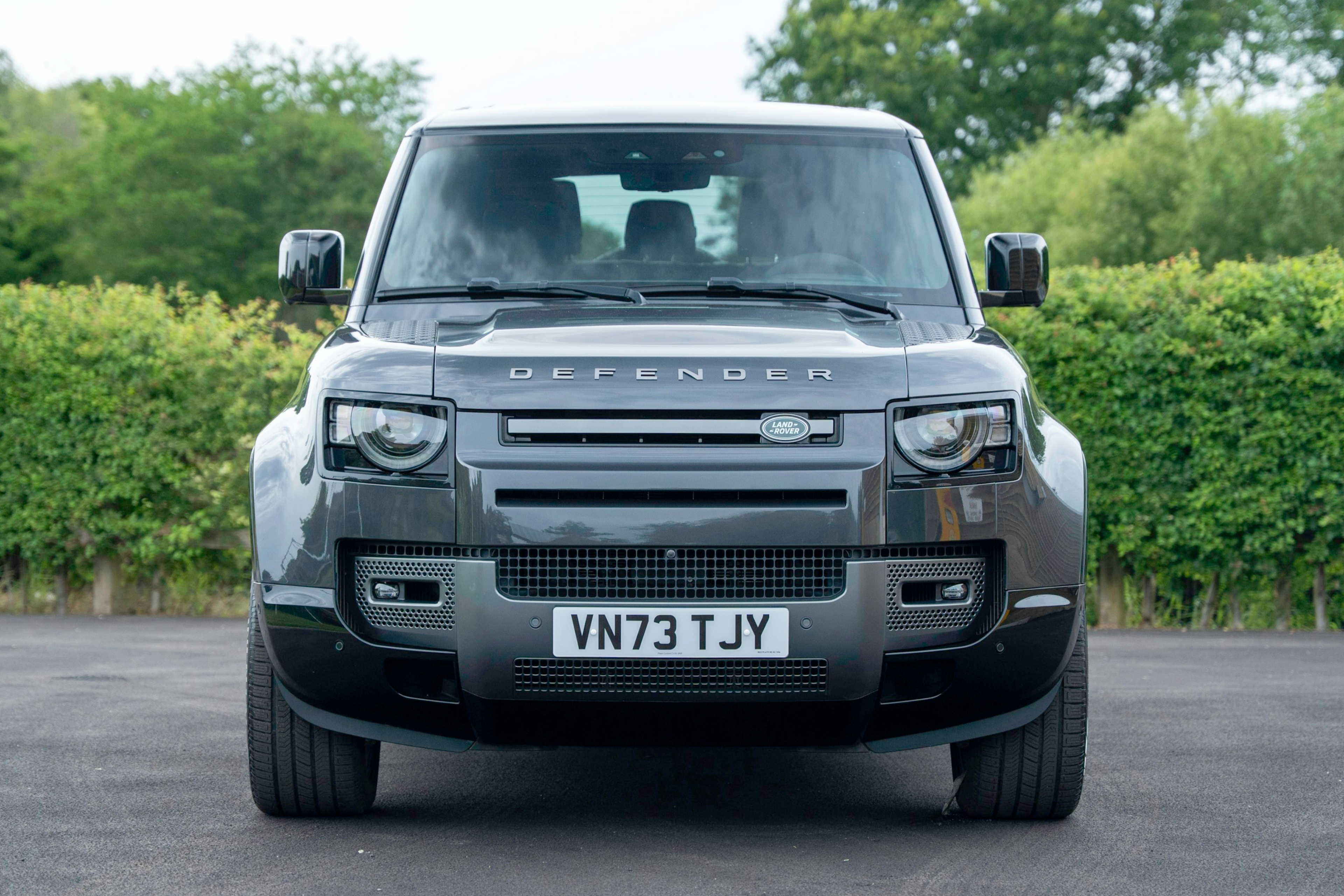 2024 Land Rover Defender 90 V8丨Carpathia