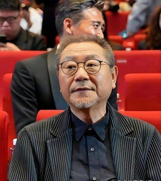 范伟那段经典台词太戳心了！年轻时心动被父母拦，中年动心被老婆管，老了又被子女劝。