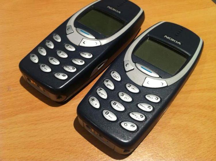 你现在用的手机号多少年没有换了我的手机号是137开头的，己用了26年一直都没换。