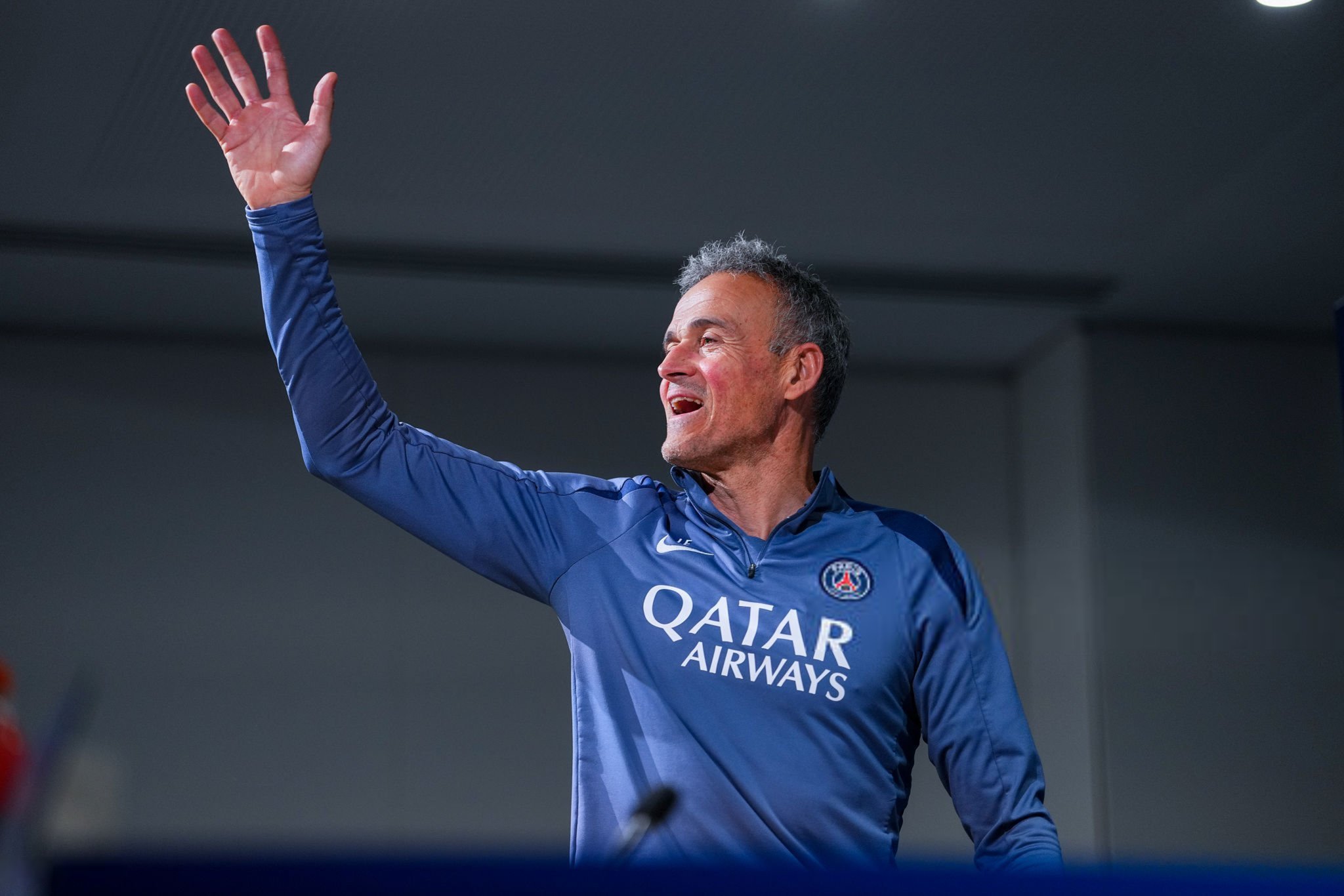 欧冠  恩里克：“我们状态很好，非常期待明天的比赛。当你踢这种级别的比赛时，在比