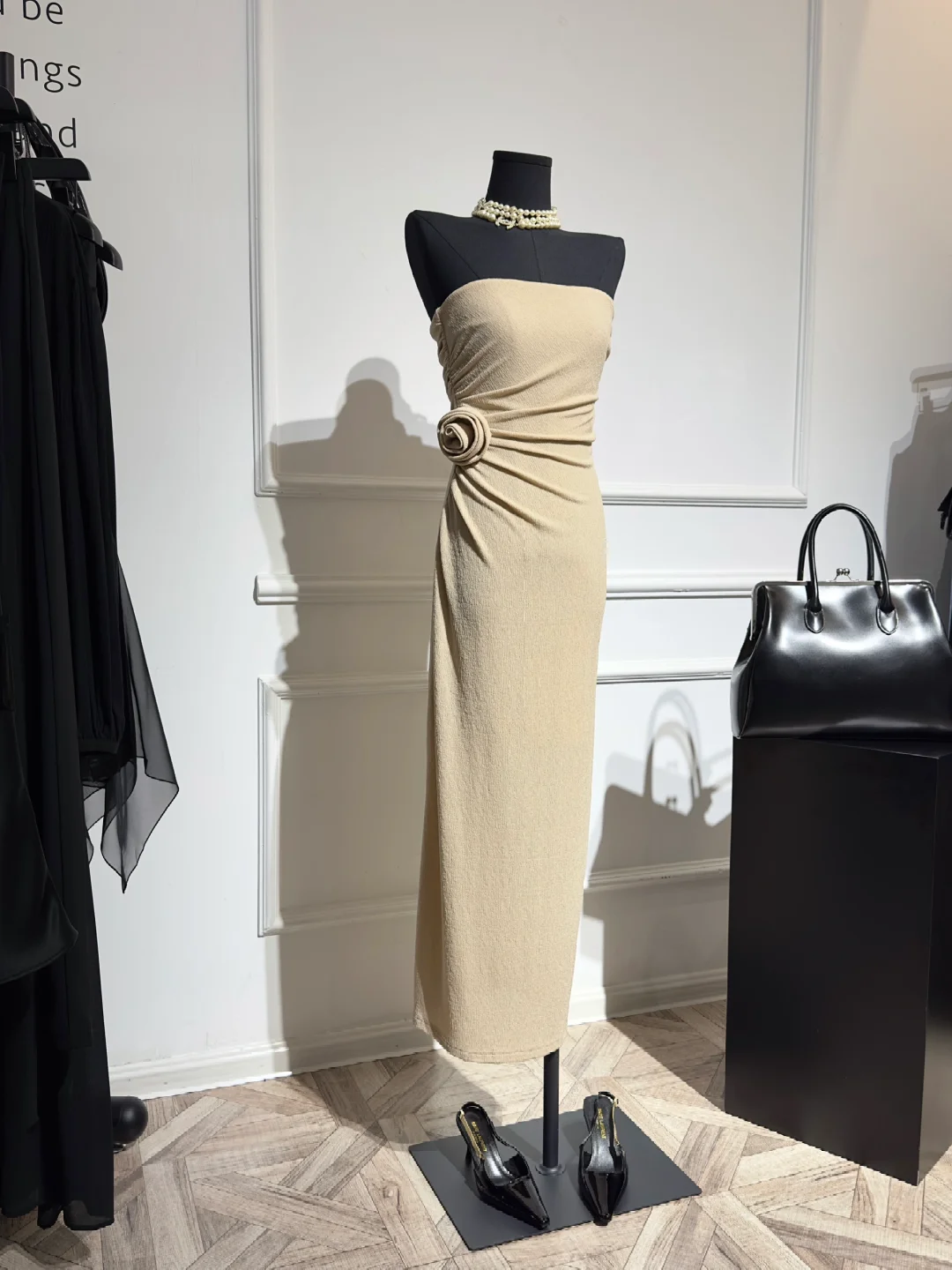 美到发晕的抹胸裙