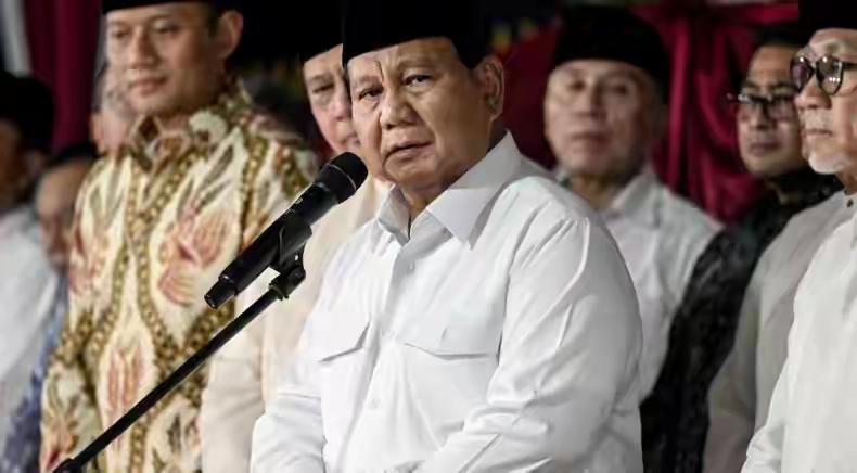 美军机一年半里闯进印尼领空18次，一次都没道歉。现在美国直接开口了：以后别审批了