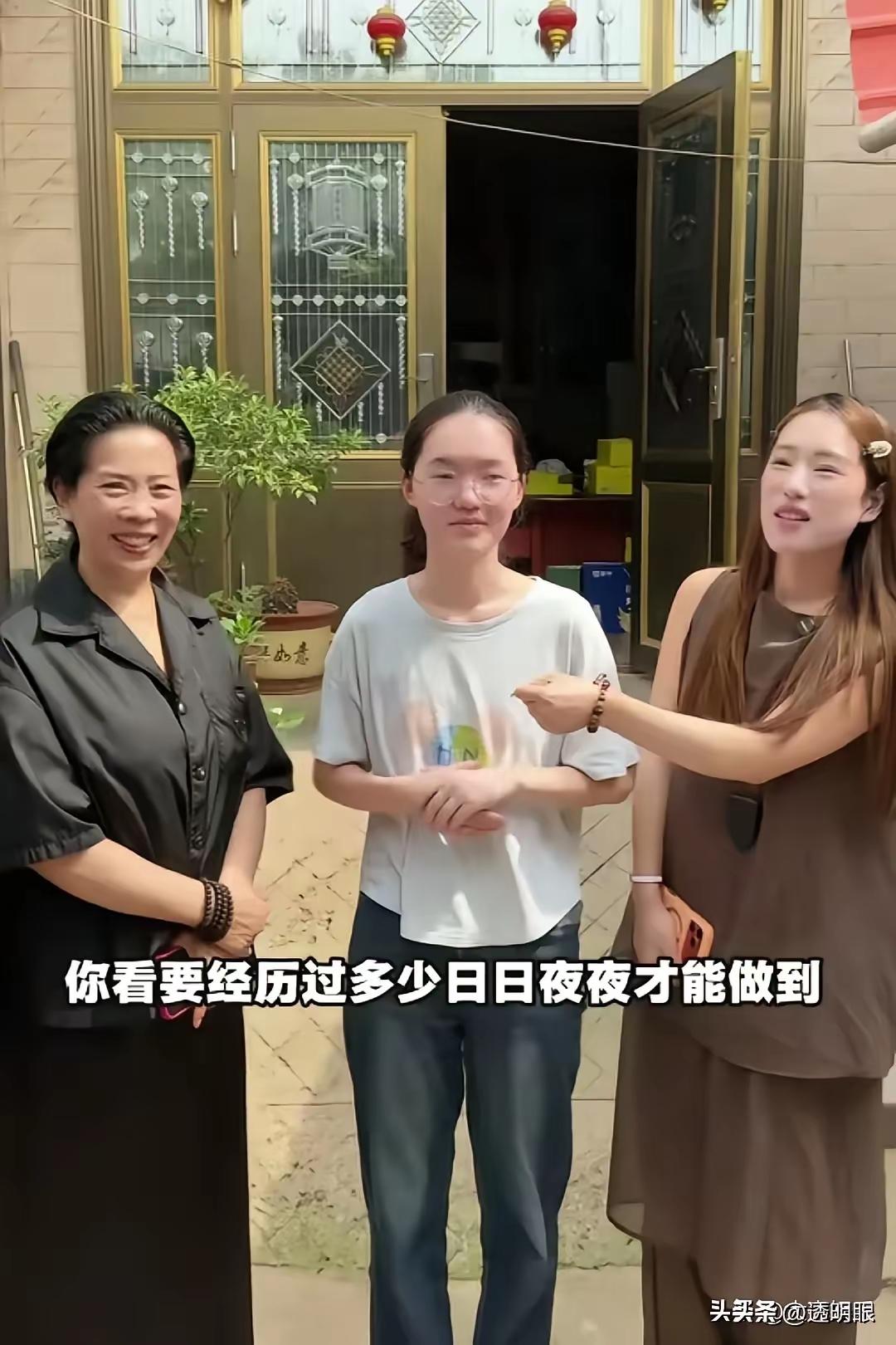 穷在闹市无人问，富在深山有远亲。在韩雅平身上体现的淋漓尽致，以前有很多爱心人士资