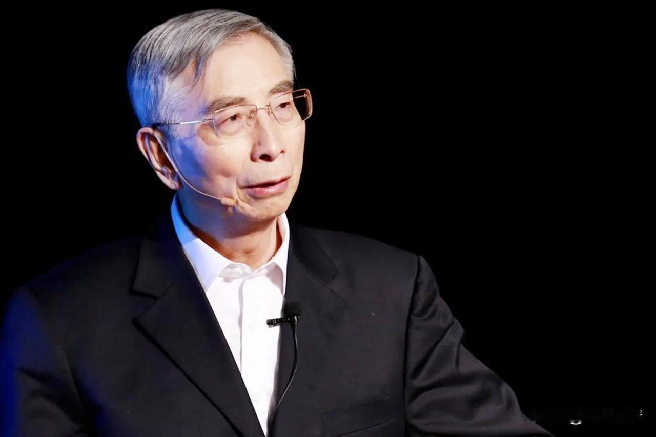 “中国科技必须得有自己的核心技术，否则老美一撤，我们就全都完了！”这绝对不是危言