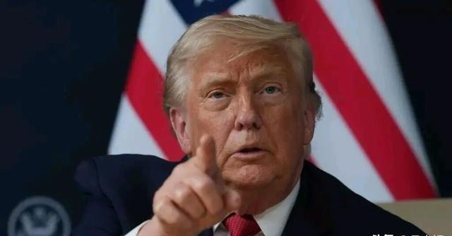 特朗普CNBC专访再放狠话：美国人选我，就是要让商人掌舵国家，如今美国已领先中国