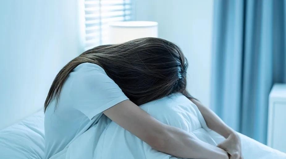 山西，一男子在朋友饭局上，与一女子相识，两人相聊甚欢，并私下见了面，之后男子转了